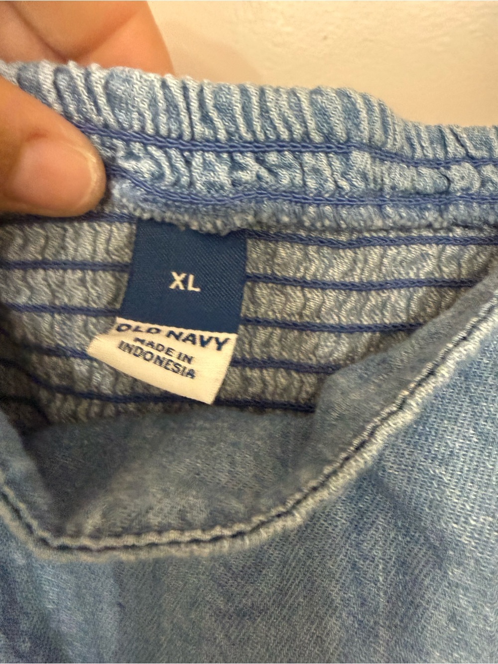 Old Navy Light Blue Denim Tie-Shoulder Crop Camisole - Picture 3 of 3